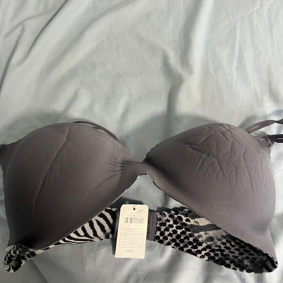 La Senza Itech Gray Smooth Bra! 36DD NEW - Picture 4 of 6